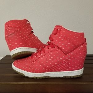 Nike Dunk Sky Hi Print Red white sz 9